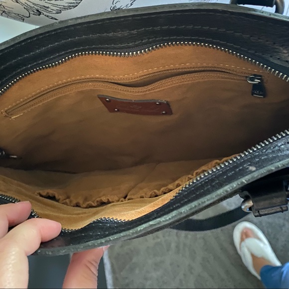 Patricia Nash black leather map purse - Picture 7 of 7